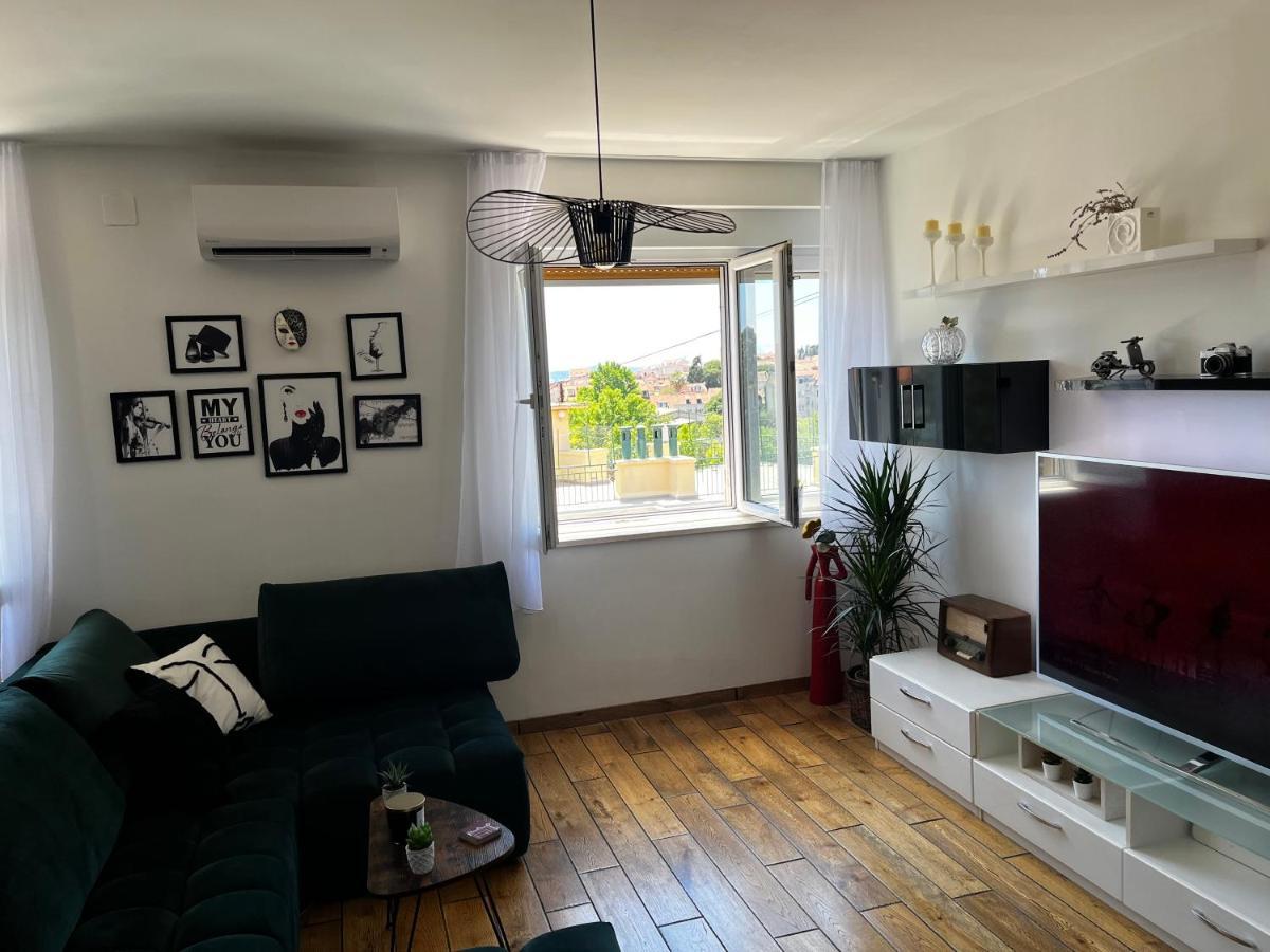 Luxury Apartment Lulu 斯普利特 外观 照片